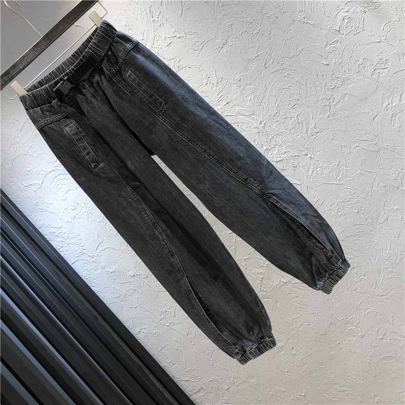 Μοντέρνα  γυναικεία  τζιν  με ψηλή μέσης   σε μπλε και μαύρο χρώμα