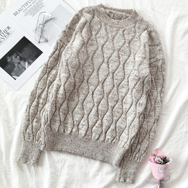 Καθημερινό  γυναικείο  πουλόβερ σε τρία χρώματα με λαιμό O