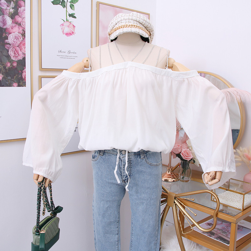 Bluza de dama model nou cu umerii goi si paiete in alb si negru