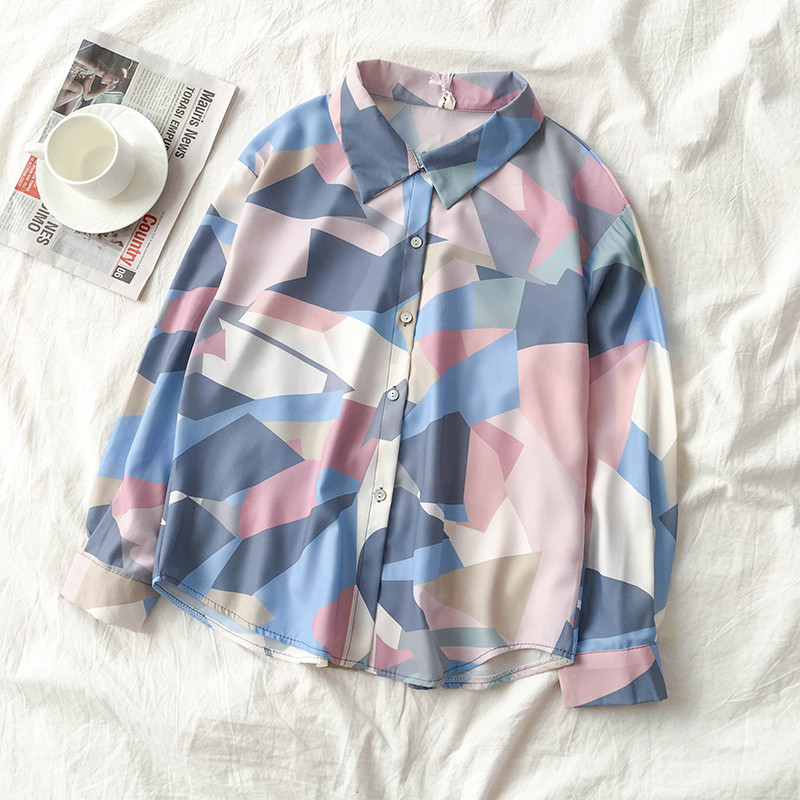 Cămașă de damă elegantă în două culori, cu guler și nasturi clasici