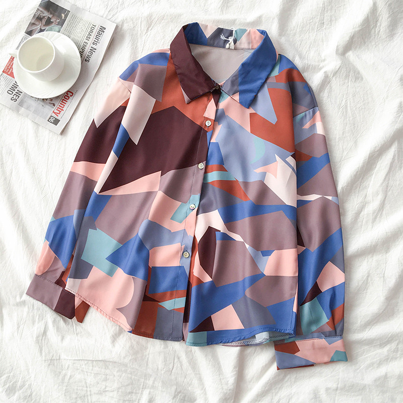 Cămașă de damă elegantă în două culori, cu guler și nasturi clasici