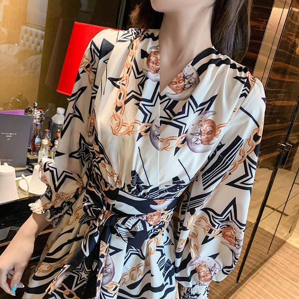 Rochie casual de dama cu legaturi in talie si model colorat