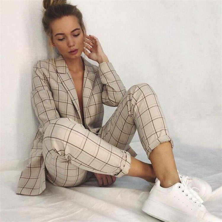 Set de dama modern din doua piese jacheta + pantaloni in mai multe culori