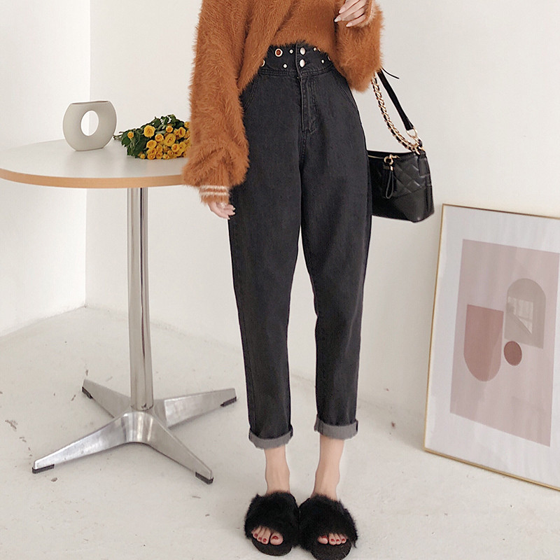 Aktuális női farmer két színben, magas derékkal