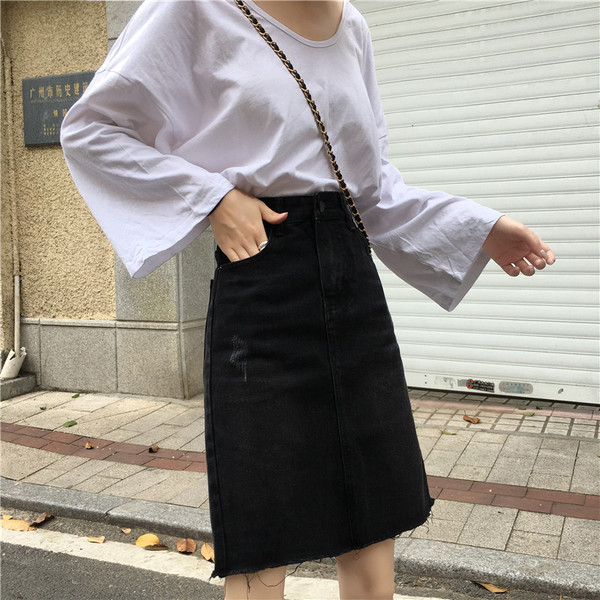 Női modern farmerszoknya - egyenes modell két színben