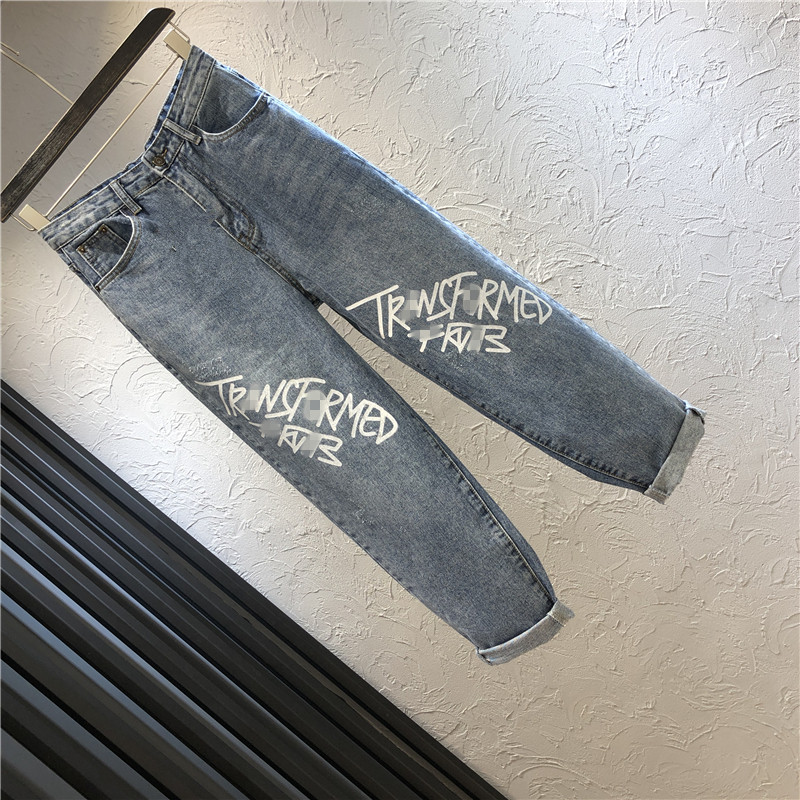 Blugi de damă cu talie înaltă și inscripție