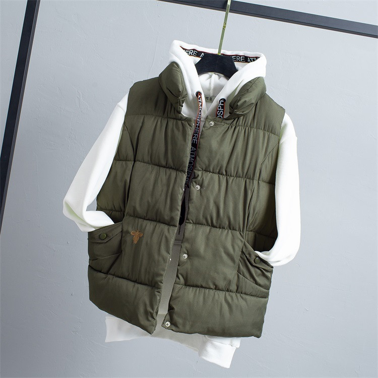 Vesta sport dama cu buzunare si broderie in mai multe culori