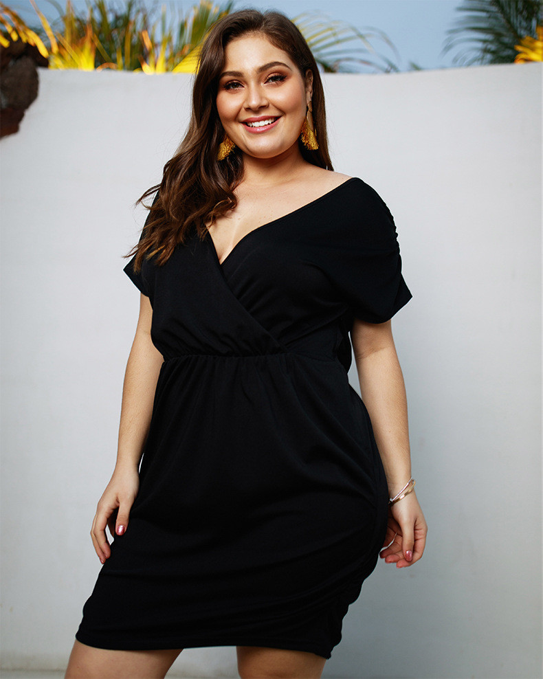 Rochie moderna de dama cu decolteu adanc in trei culori