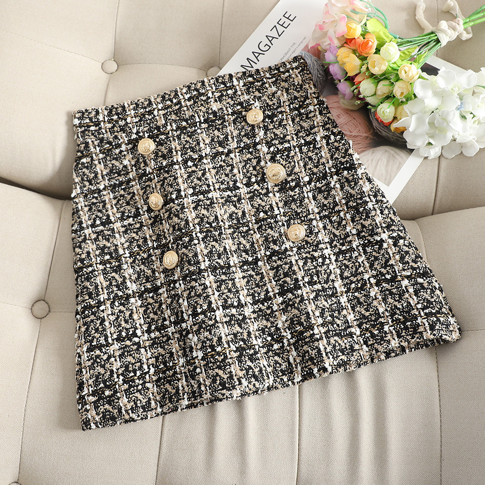 Fusta scurta de dama moderna cu nasturi in mai multe culori