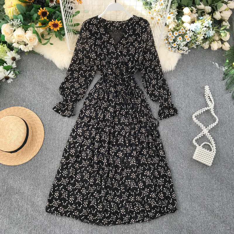 Rochie casual de dama cu maneci lungi si decolteu in V