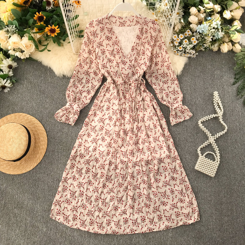 Rochie casual de dama cu maneci lungi si decolteu in V