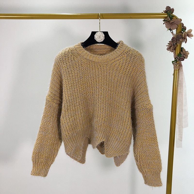 Pulover de dama cu decolteu oval in trei culori - model larg