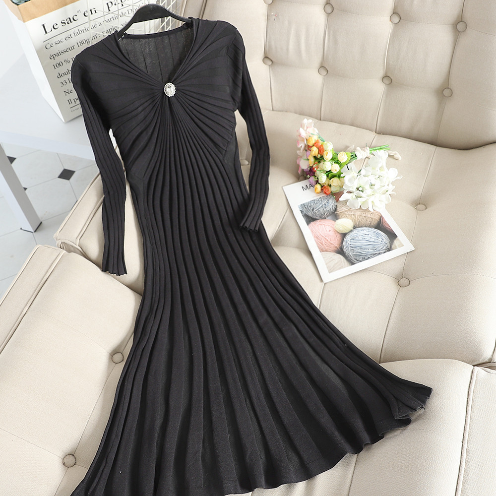 Rochie lunga de dama de toamna cu decor in trei culori