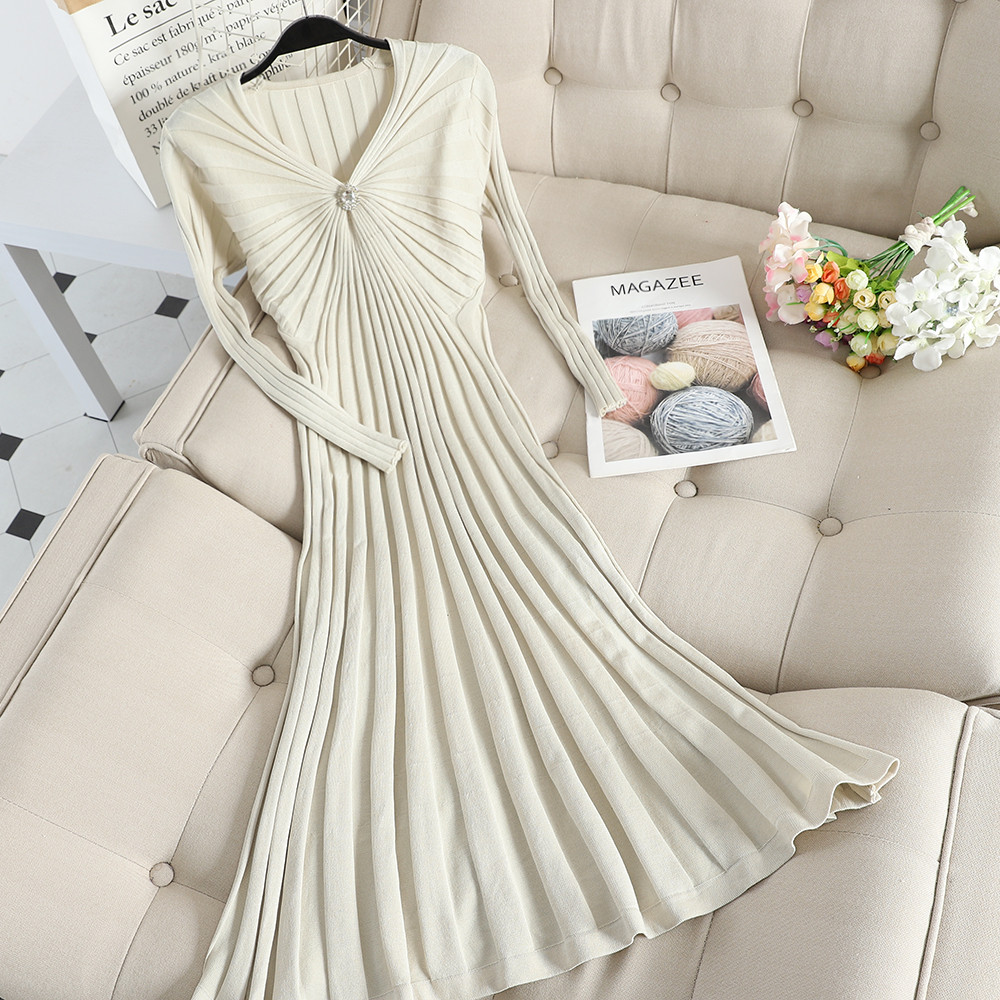 Rochie lunga de dama de toamna cu decor in trei culori