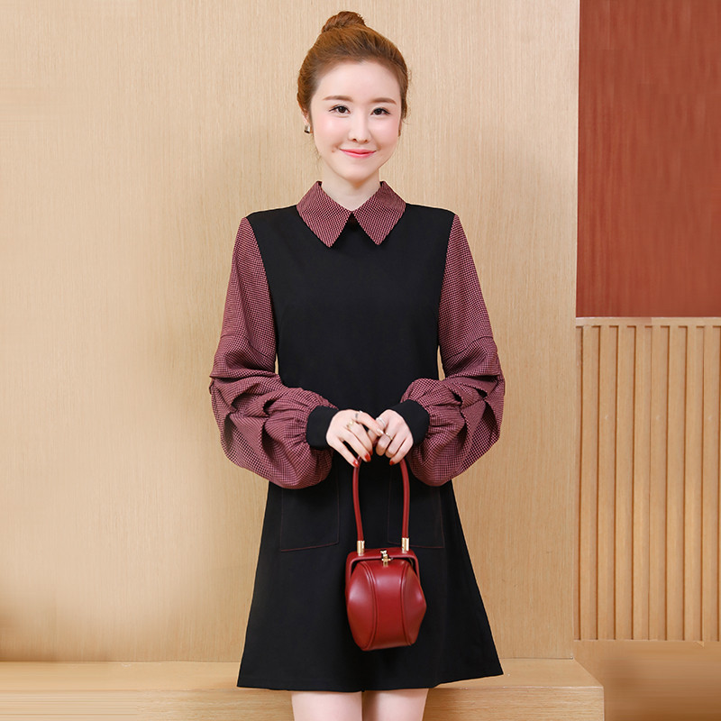 Rochie scurtă de damă modernă cu mâneci lungi de culoare neagră