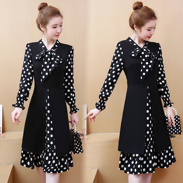 Rochie scurtă de damă elegantă cu mâneci lungi de culoare neagră