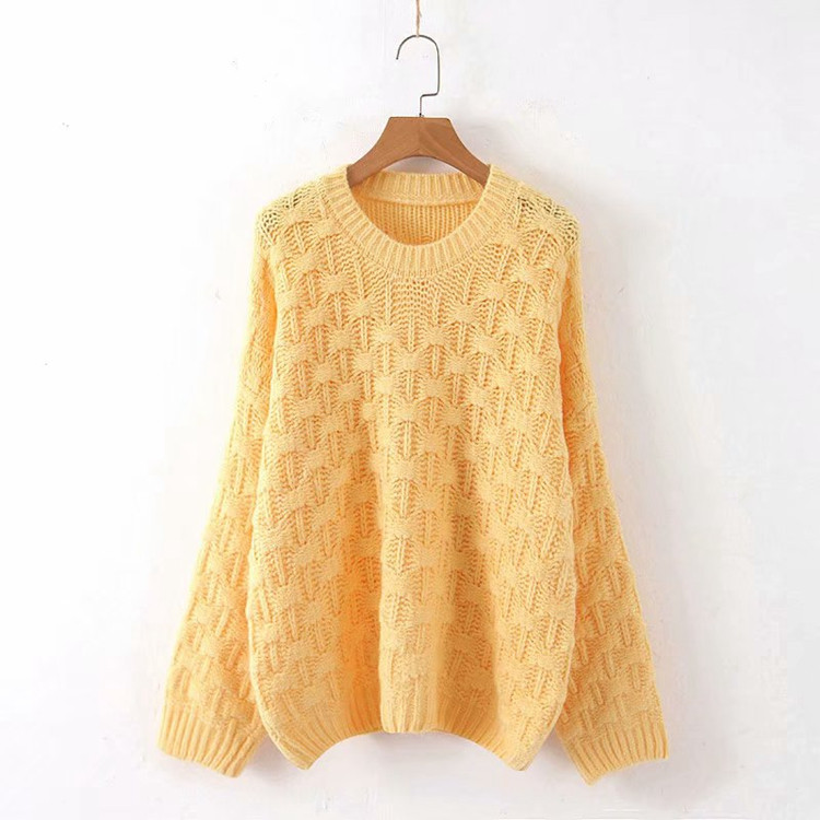 Γυναικείο πουλόβερ με ωοειδές λαιμόκομμα σε πολλά χρώματα