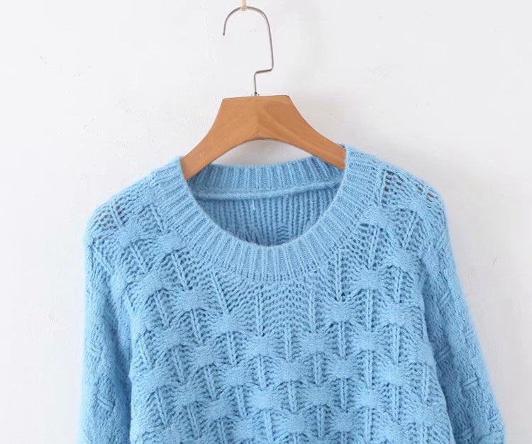 Γυναικείο πουλόβερ με ωοειδές λαιμόκομμα σε πολλά χρώματα