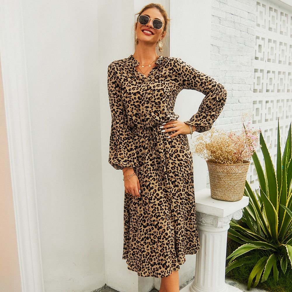 Rochie moderna de dama cu maneci lungi si animal print