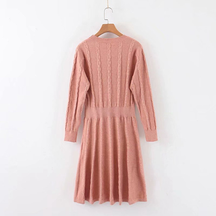 Rochie dama tricotata cu decolteu oval in patru culori - model croiat