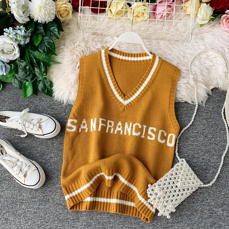 Top de damă tricotat cu inscripție în mai multe culori