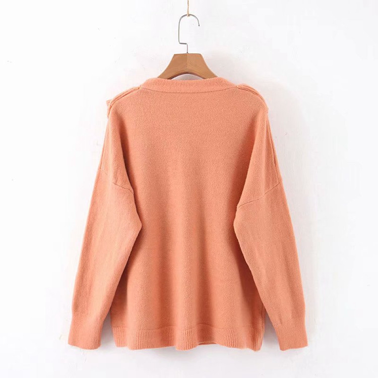 Cardigan de damă cu decolteu adânc și nasturi