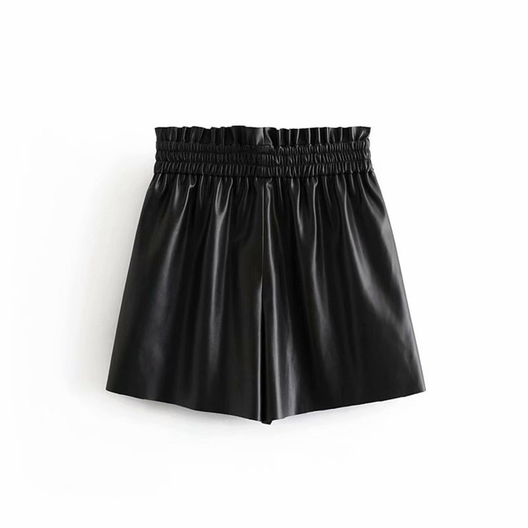 Pantaloni scurti de dama din imitatie de piele cu talie inalta in negru