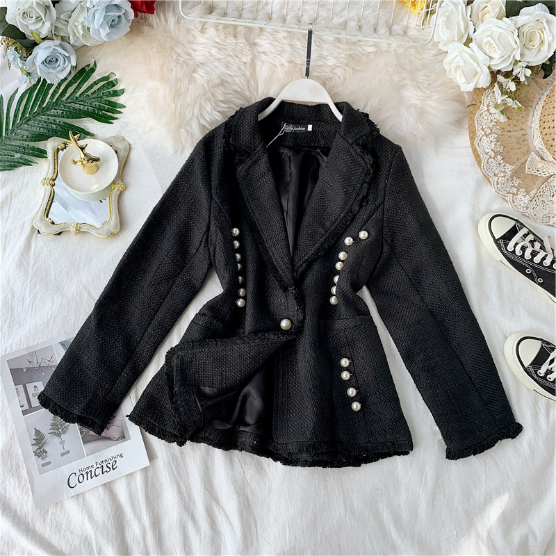 Нов модел стилно дамско сако с перли в черен цвят