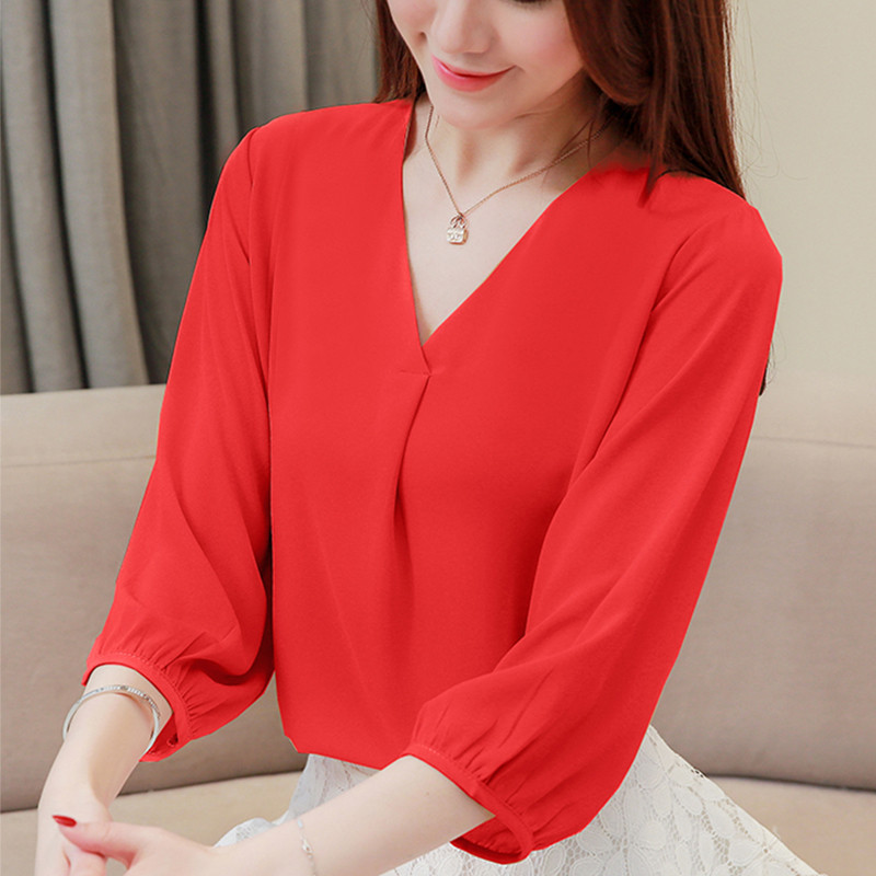 Bluză de damă elegantă, în trei culori, cu decolteu în V