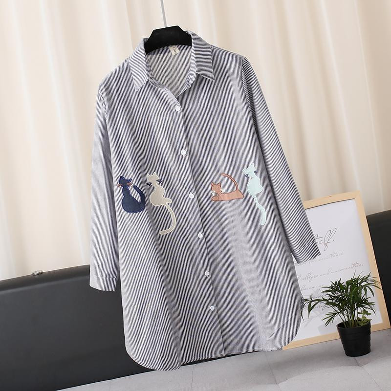 Csíkos női ing színes hímzéssel, két színben