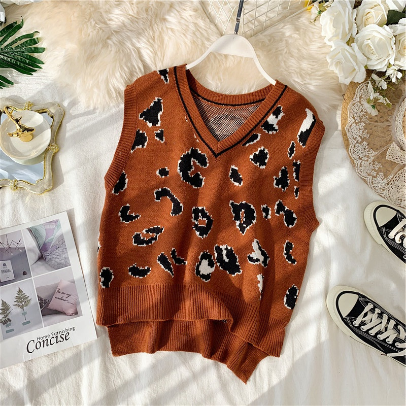 Top de damă tricotat cu model leopard în alb și maro