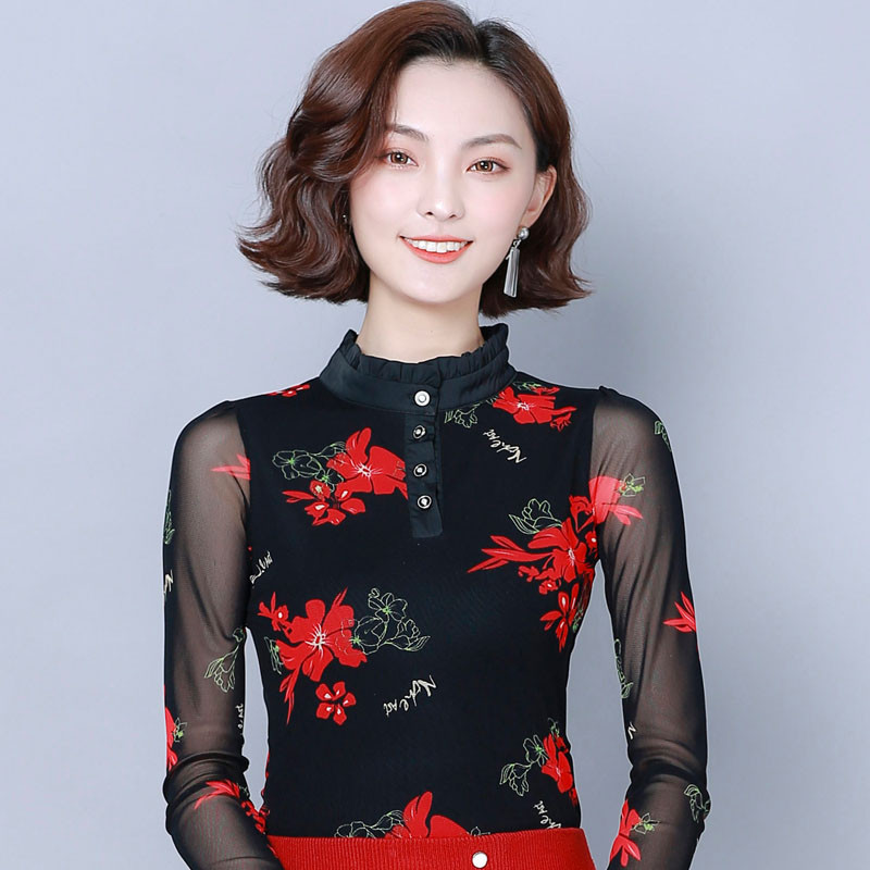 Μοντέρνα γυναικεία μπλούζα σε δύο χρώματα με floral μοτίβα και κουμπιά