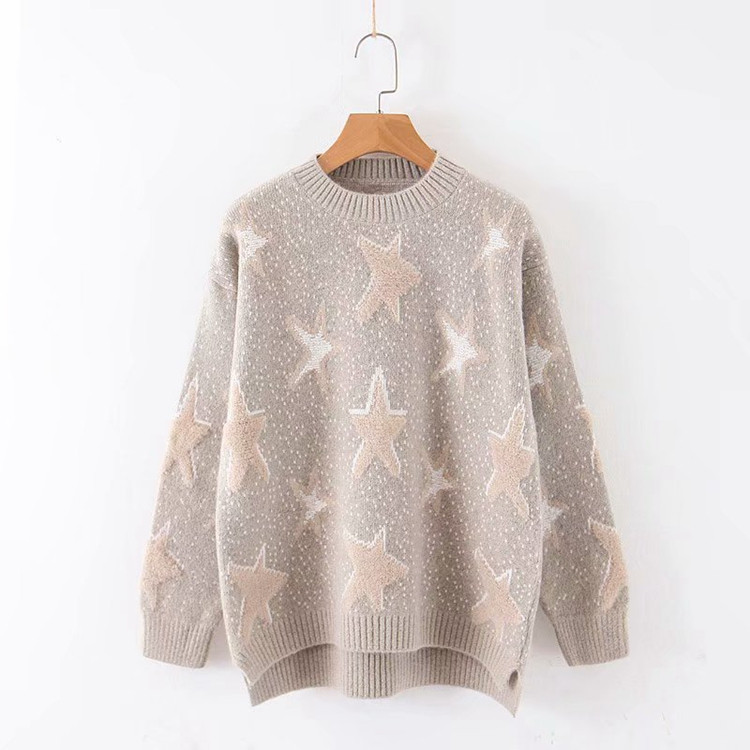 Pulover gros de dama cu aplicatie - stea