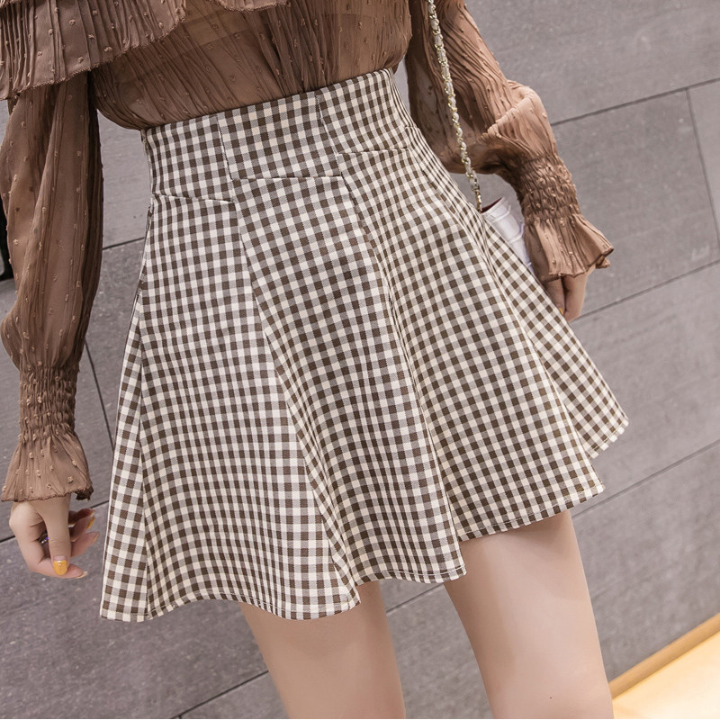 Aktuális női kockás szoknya barna színben