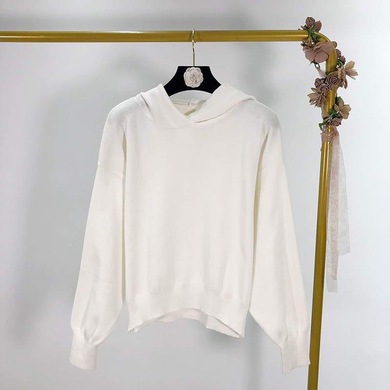 Λεπτό γυναικείο πουλόβερ με κουκούλα σε τέσσερα χρώματα