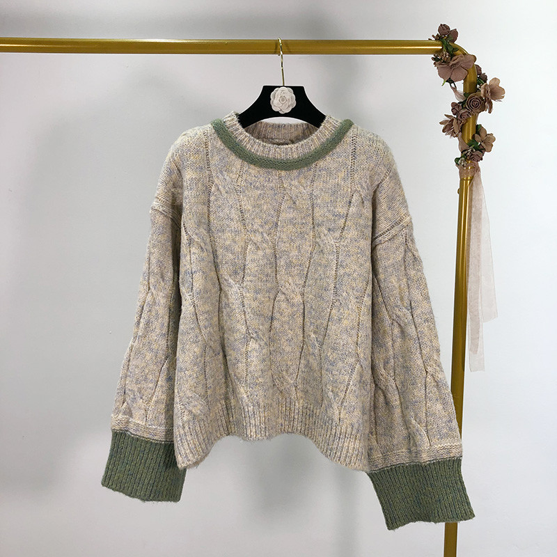 Pulover scurt de dama in trei culori - model larg