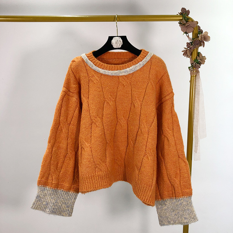 Pulover scurt de dama in trei culori - model larg