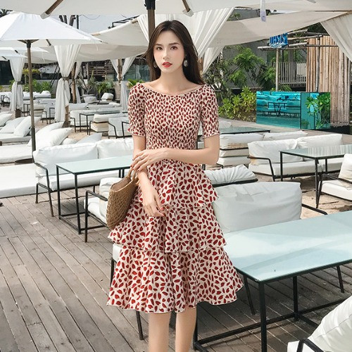 Rochie de dama de actualitate - model croiat cu maneci scurte