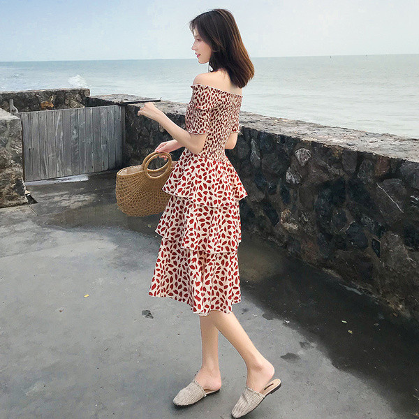 Rochie de dama de actualitate - model croiat cu maneci scurte