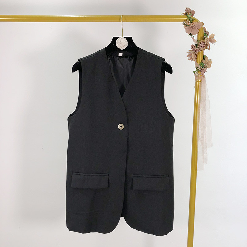 Vesta dama - model lat in alb si negru