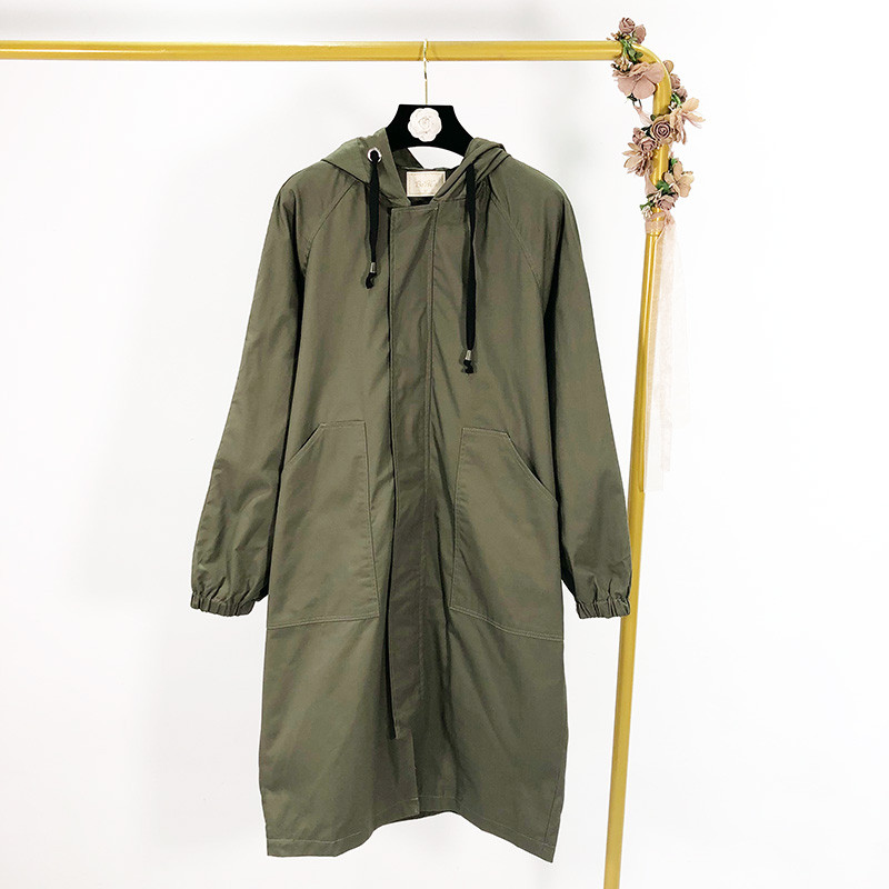 Μακρύ φθινόπωρο-ανοιξιάτικο παλτό με κουκούλα και φερμουάρ σε δύο χρώματα