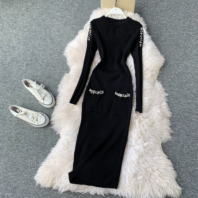 Rochie moderna de dama realizata din tricotat subtire cu perle in mai multe culori