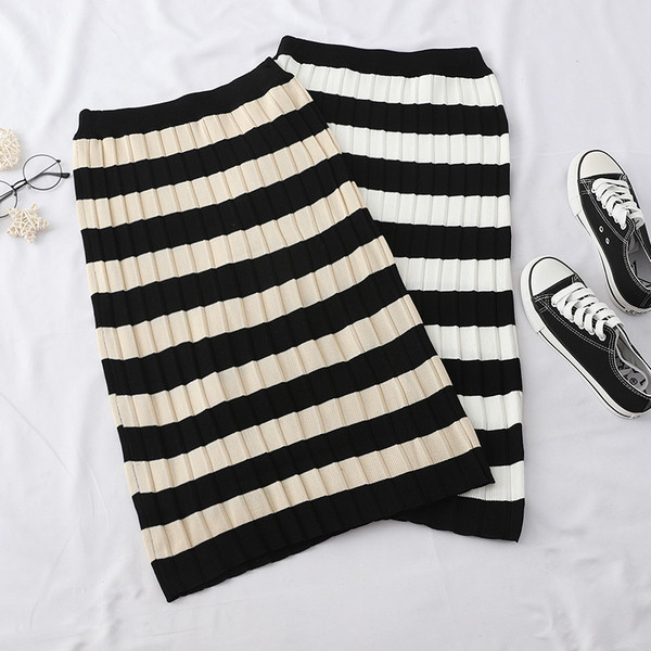 Раирана дамска пола с висока талия в два цвята