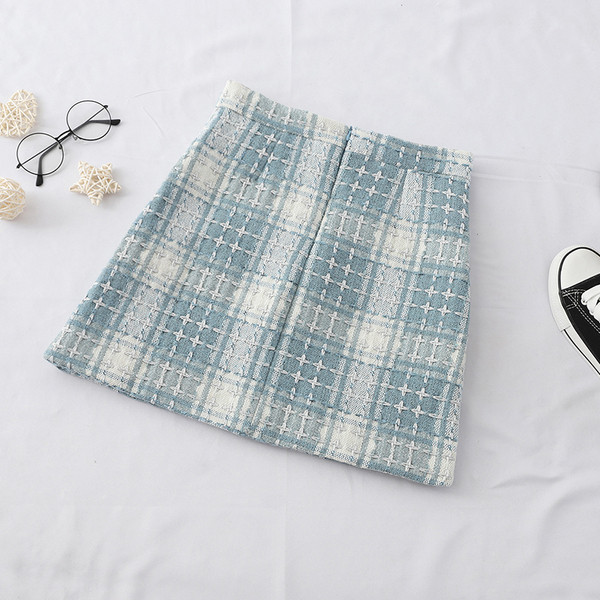 Fusta dama in carouri in trei culori cu fermoar