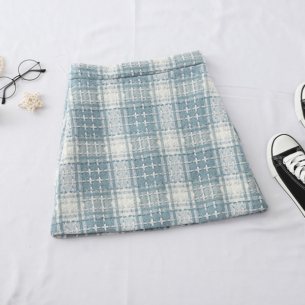 Fusta dama in carouri in trei culori cu fermoar