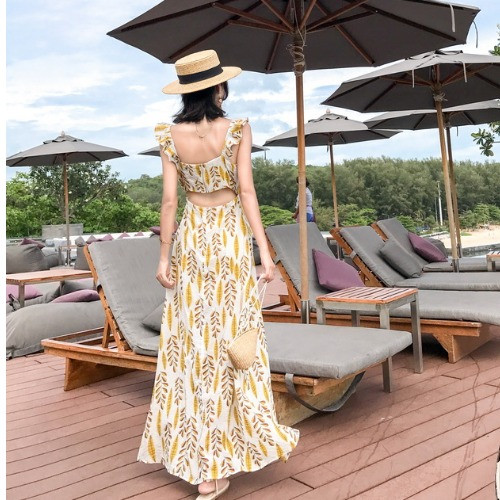 Γυναικείο κομψό φόρεμα  με λωρίδες