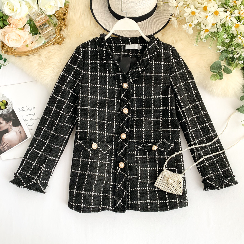 Jachetă elegantă de damă cu nasturi și mâneci lungi în alb și negru