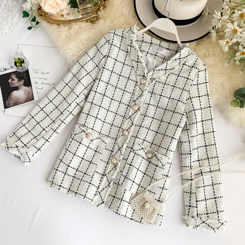 Jachetă elegantă de damă cu nasturi și mâneci lungi în alb și negru