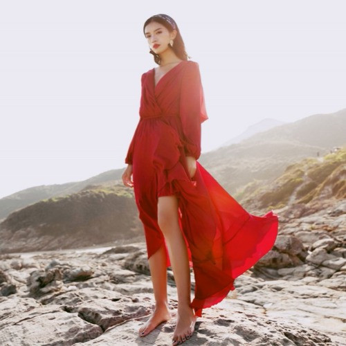 Rochie de dama moderna de culoare rosie - model croiat