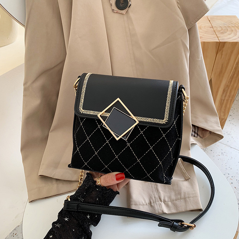 Geanta de dama cu lant metalic in mai multe culori